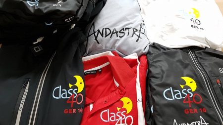 Andastra-Crewkleidung